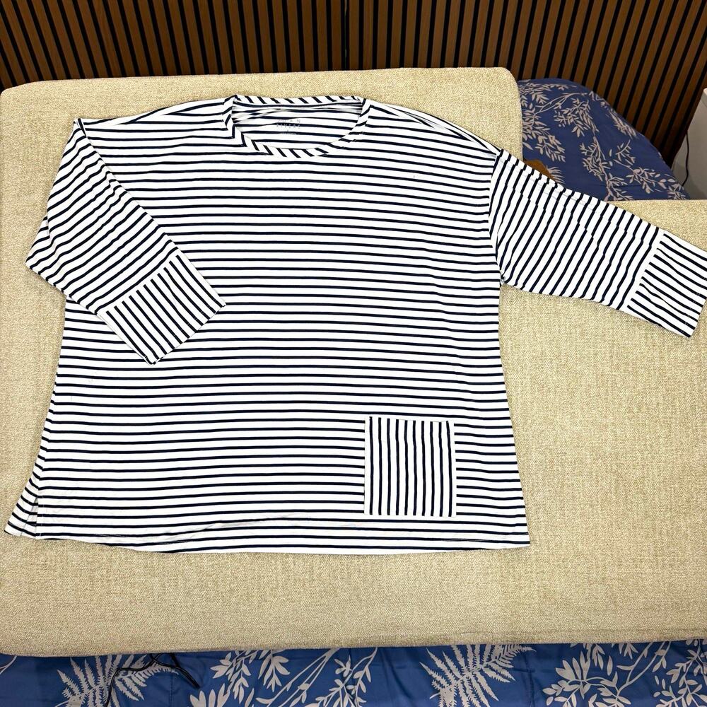 Joan Rivers Women’s White/Blue Striped Round Neck 3/4 Sleeve Knit Top XL